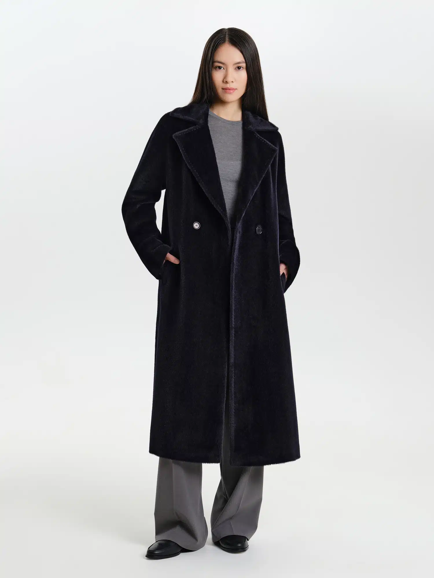 Пальто С 580 LK черно-синий